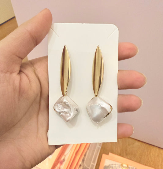 Pretty as a pearl earings