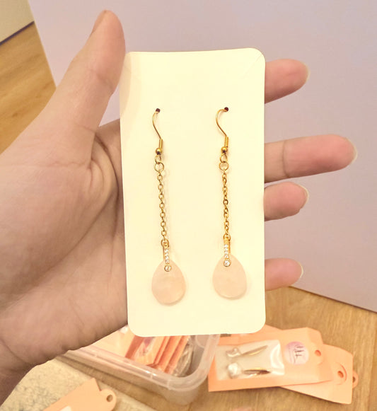 The gemstone danglings